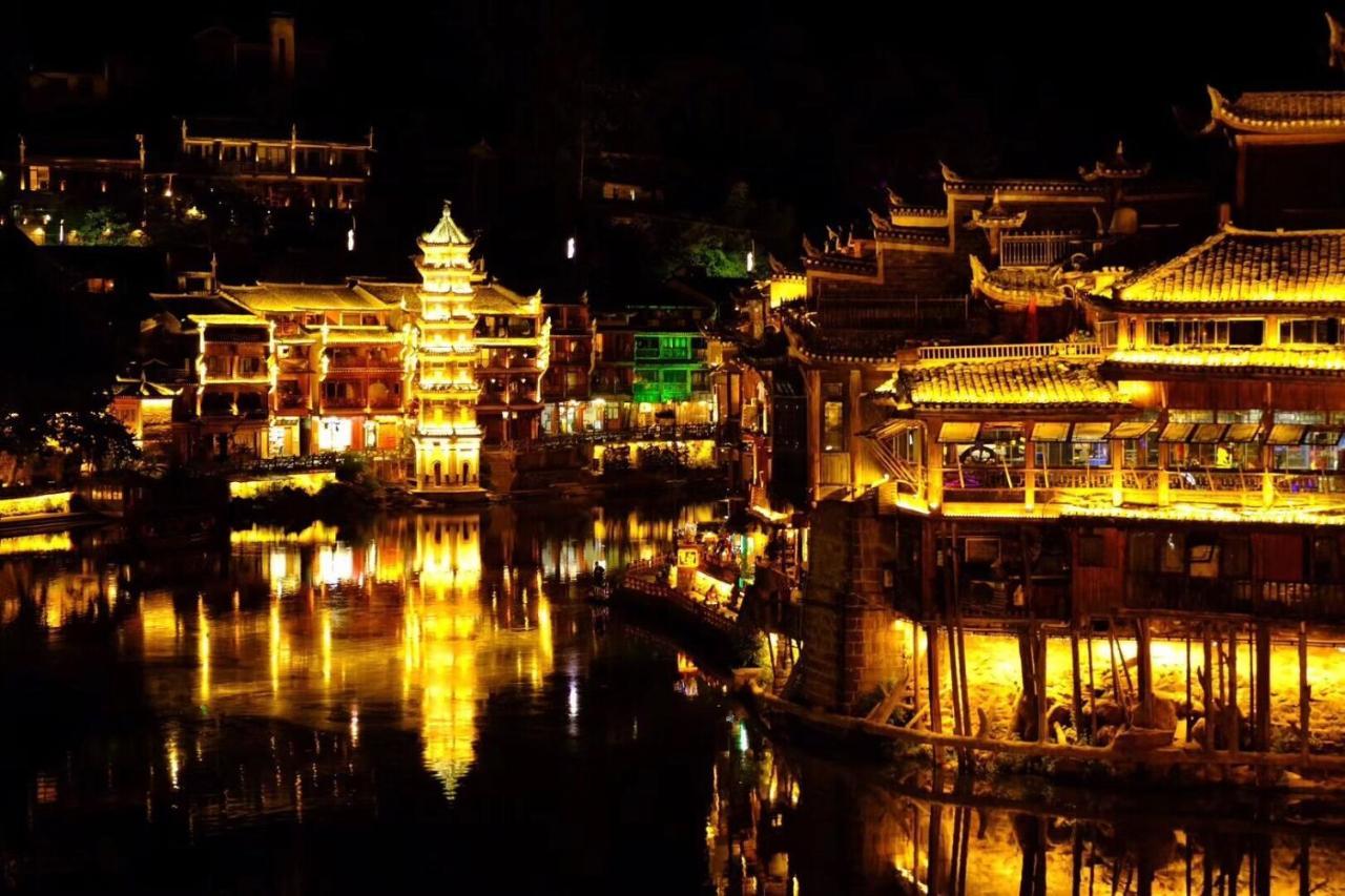 Wang Jiang Reclusive Boutique Inn Fenghuang County Exterior photo
